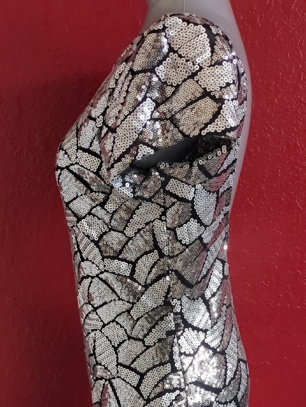 Rubber Ducky Silver & Black Sequin Open Back Short Sleeve Badycon Mini Dress - Picture 6 of 14